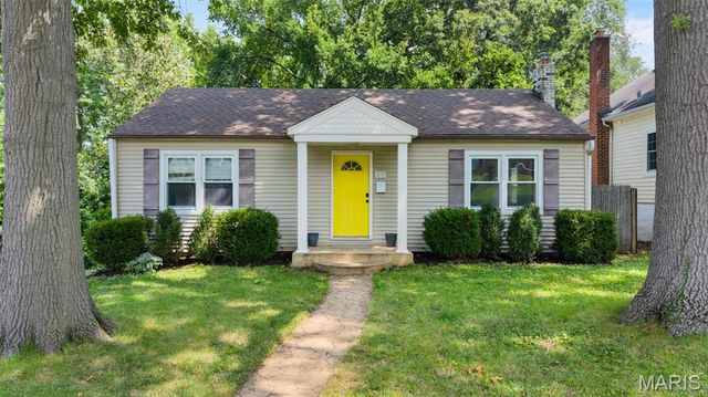 837 Greeley Avenue, Webster Groves, MO 63119