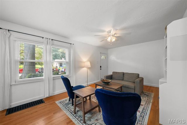 837 Greeley Avenue, Webster Groves, MO 63119