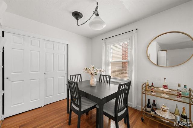 837 Greeley Avenue, Webster Groves, MO 63119