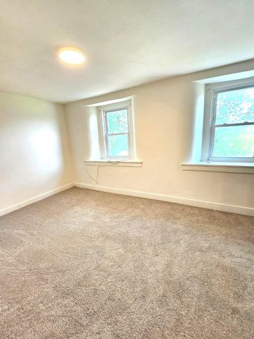 200 MAIN ST, Parkesburg, PA 19365