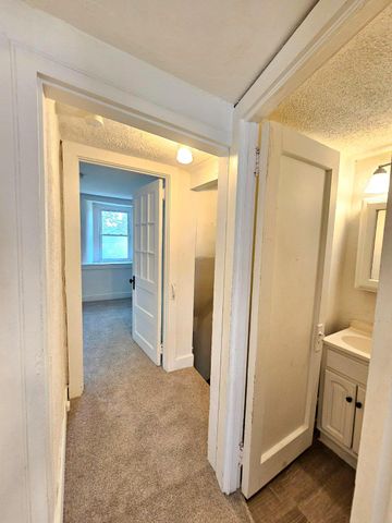200 MAIN ST, Parkesburg, PA 19365