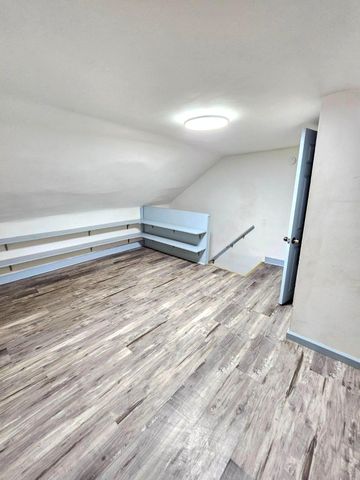 200 MAIN ST, Parkesburg, PA 19365