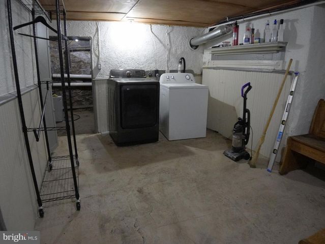 200 MAIN ST, Parkesburg, PA 19365