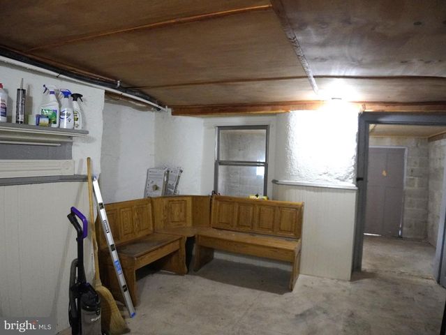 200 MAIN ST, Parkesburg, PA 19365