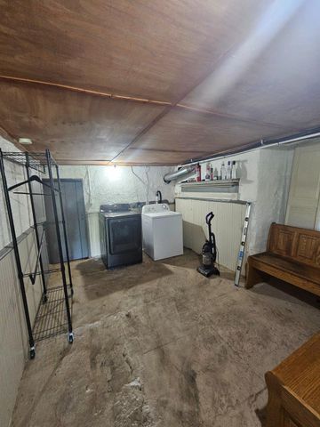 200 MAIN ST, Parkesburg, PA 19365