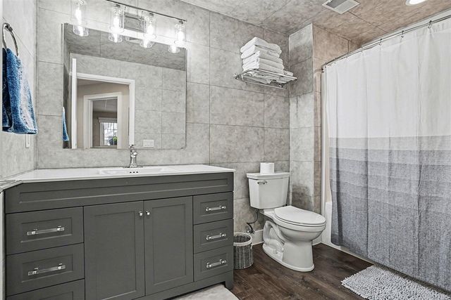 627 Parkview Avenue, Spring Lake, MI 49456