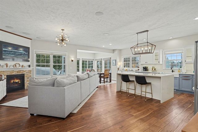 627 Parkview Avenue, Spring Lake, MI 49456