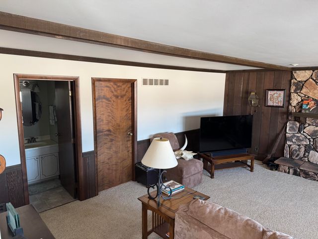 9844 N Us Highway 231, Demotte, IN 46310