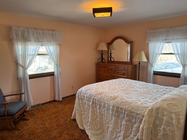 9844 N Us Highway 231, Demotte, IN 46310