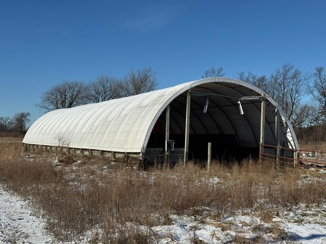 9844 N Us Highway 231, Demotte, IN 46310