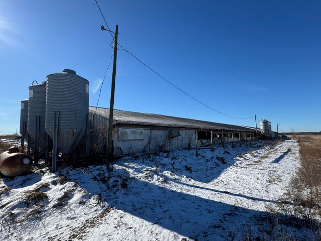 9844 N Us Highway 231, Demotte, IN 46310