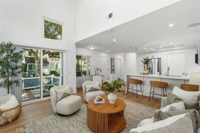 45 Greenmoor, Irvine, CA 92614