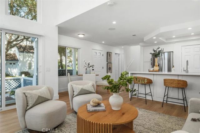 45 Greenmoor, Irvine, CA 92614