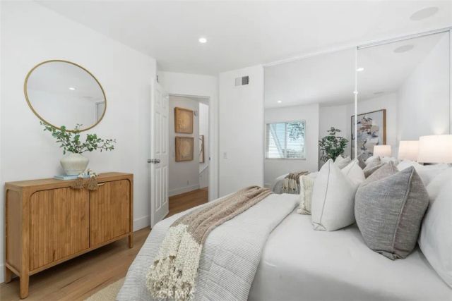 45 Greenmoor, Irvine, CA 92614