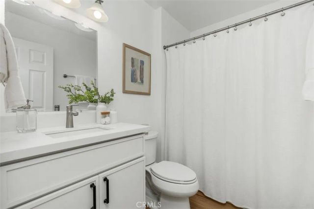 45 Greenmoor, Irvine, CA 92614