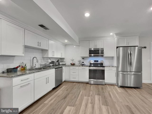 665 FAIRMONT AVE, Mohnton, PA 19540