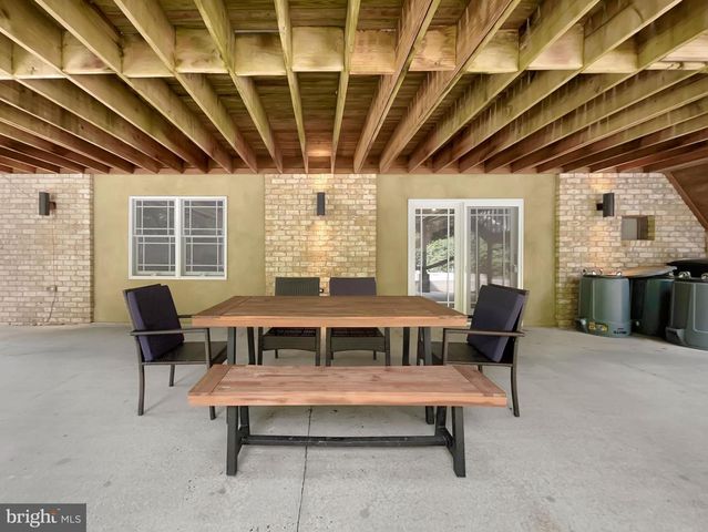 665 FAIRMONT AVE, Mohnton, PA 19540