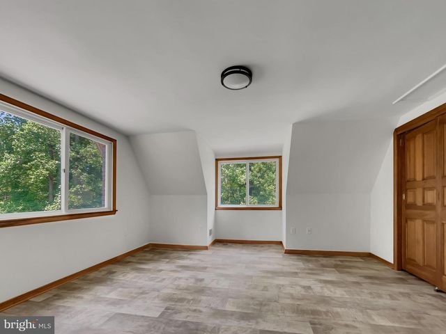 665 FAIRMONT AVE, Mohnton, PA 19540