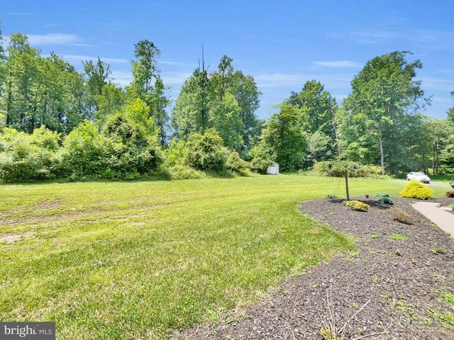 665 FAIRMONT AVE, Mohnton, PA 19540