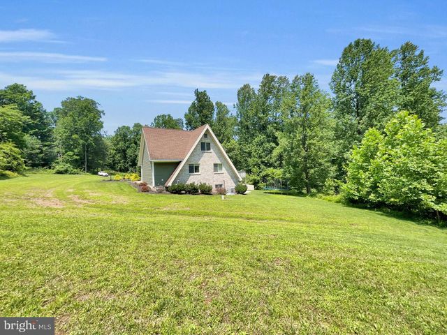 665 FAIRMONT AVE, Mohnton, PA 19540