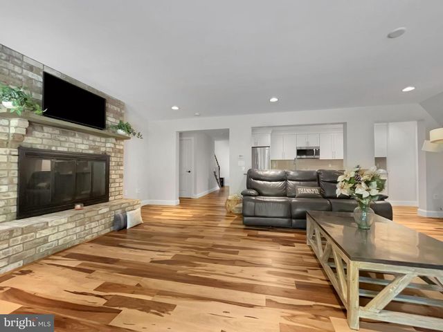 665 FAIRMONT AVE, Mohnton, PA 19540