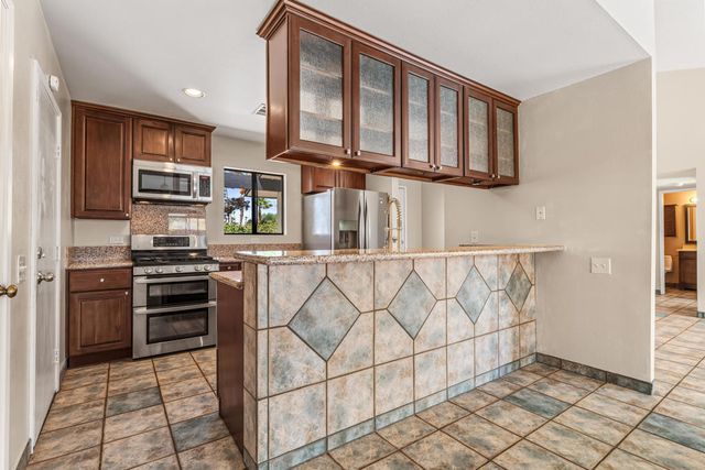 1351 E Luna Way, Palm Springs, CA 92262