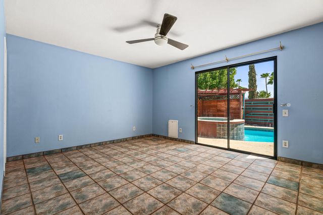 1351 E Luna Way, Palm Springs, CA 92262