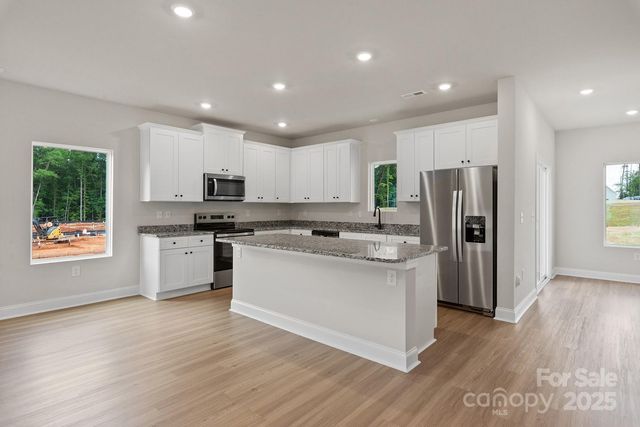 7221 Jerimoth Drive, Charlotte, NC 28215