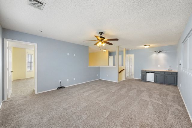 957 Blossomwood Court, Arlington, TX 76017