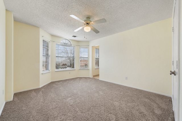 957 Blossomwood Court, Arlington, TX 76017