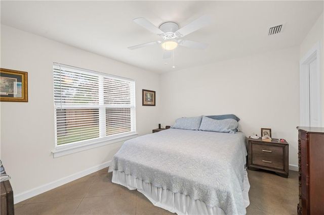 22045 7th Street, Silverhill, AL 36576