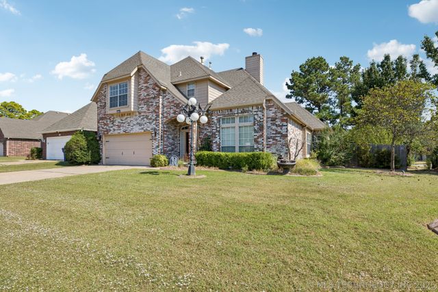 905 N Butternut Avenue N, Broken Arrow, OK 74012