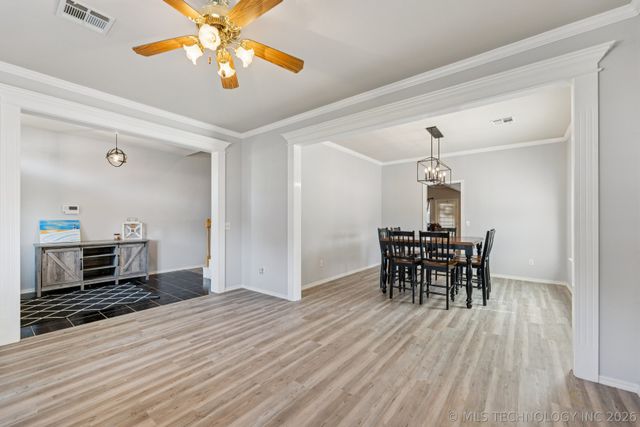 905 N Butternut Avenue N, Broken Arrow, OK 74012