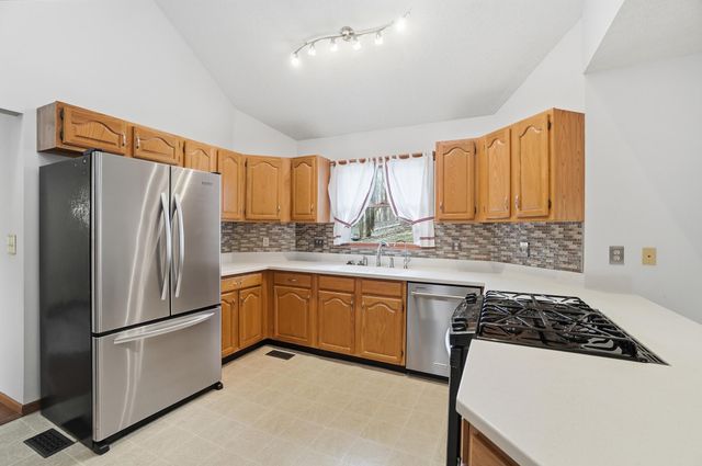 180 Country Road 180 Country Road, Urbana, OH 43078