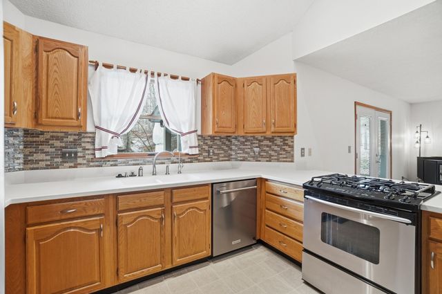 180 Country Road 180 Country Road, Urbana, OH 43078