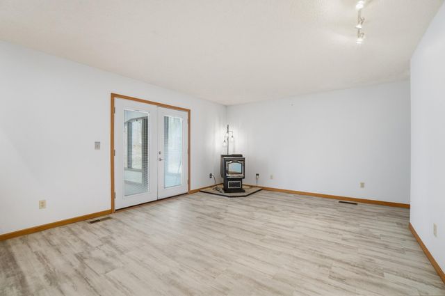 180 Country Road 180 Country Road, Urbana, OH 43078