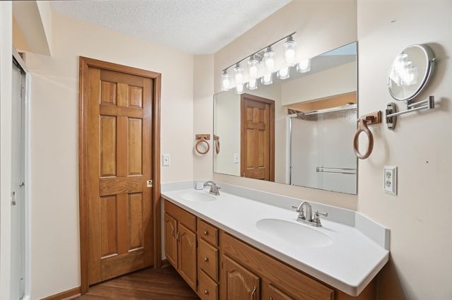 180 Country Road 180 Country Road, Urbana, OH 43078