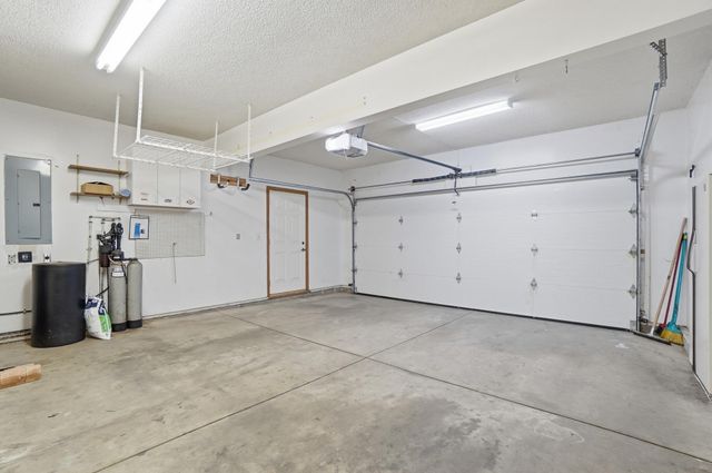 180 Country Road 180 Country Road, Urbana, OH 43078