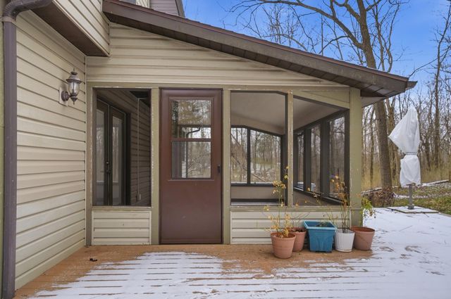 180 Country Road 180 Country Road, Urbana, OH 43078