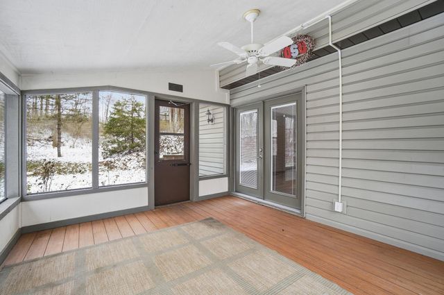 180 Country Road 180 Country Road, Urbana, OH 43078