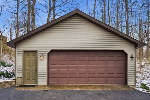 180 Country Road 180 Country Road, Urbana, OH 43078