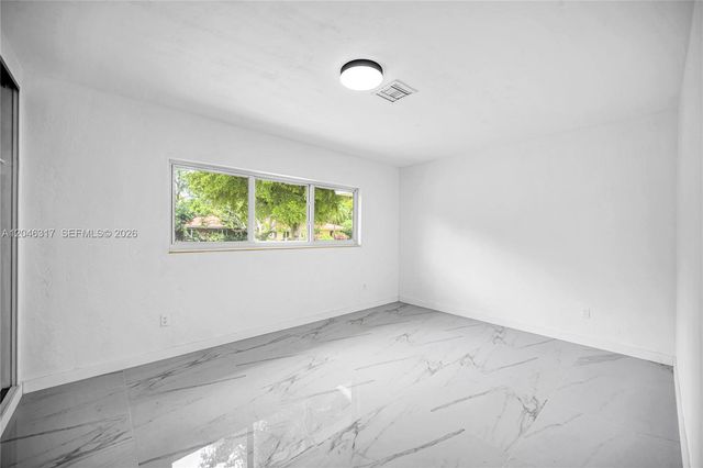 12525 SW 68th Ct, Pinecrest, FL 33156