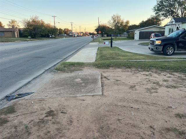 2925 Buffalo Gap Road, Abilene, TX 79605