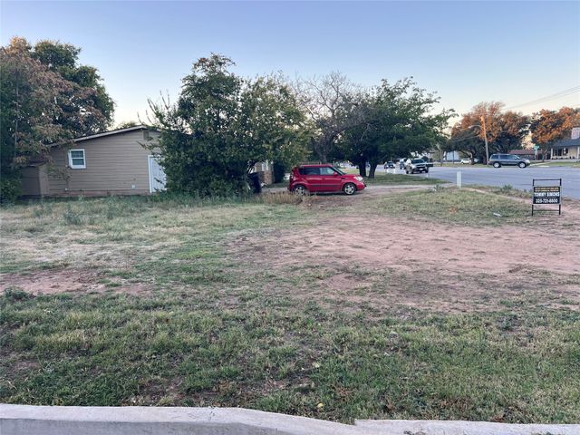 2925 Buffalo Gap Road, Abilene, TX 79605