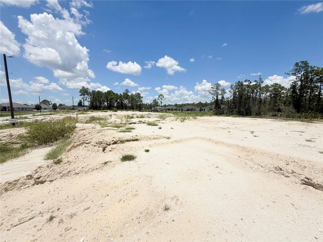 1938 Victor Ln, Lehigh Acres, FL 33972