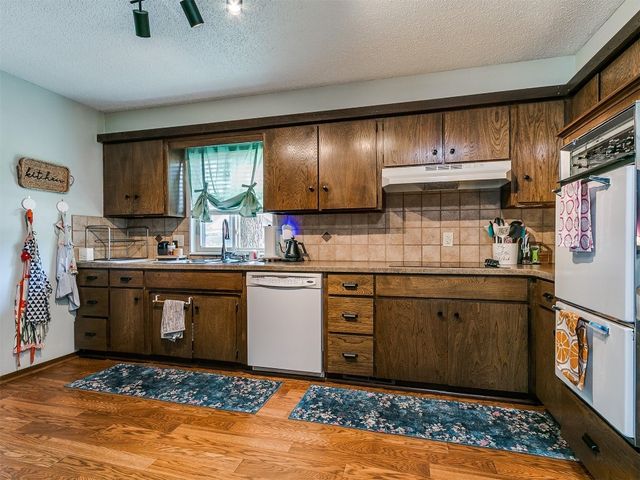 3600 Smoky Hollow Road, Edmond, OK 73013