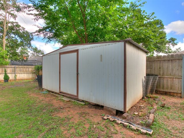 3600 Smoky Hollow Road, Edmond, OK 73013