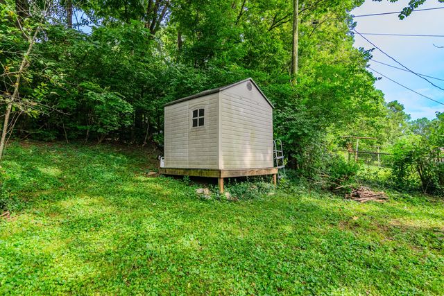 318 Senate Drive, Frankfort, KY 40601