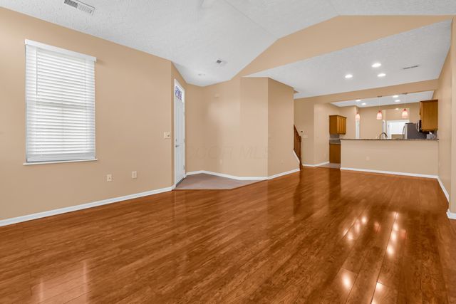 4229 Waterside Place, Grove City, OH 43123