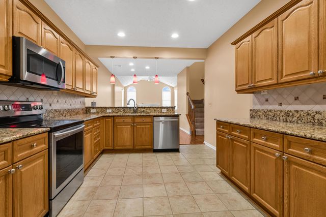 4229 Waterside Place, Grove City, OH 43123